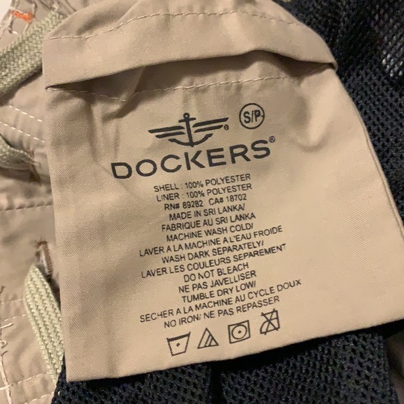 Unused summer / beach shorts - Picture 3 of 3